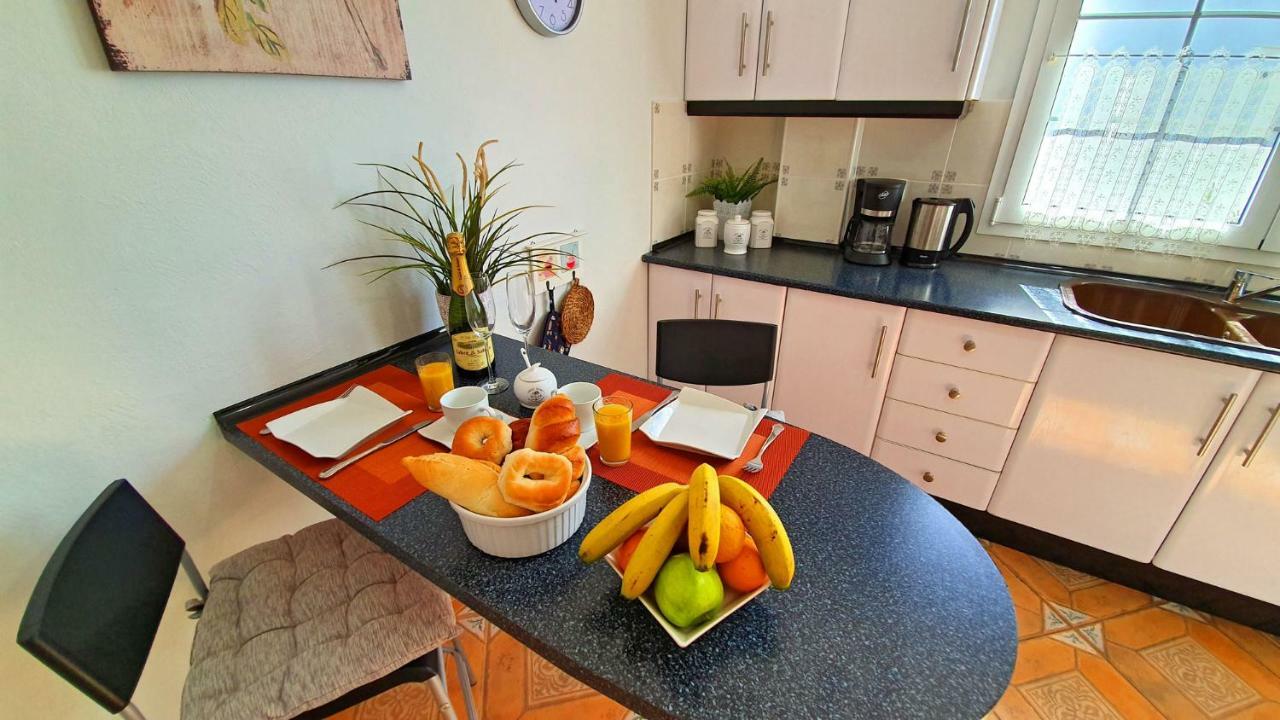 Ferienhaus Casa Blanca - Tarajalejo - Glasfaserinternet - Meerblick Esterno foto