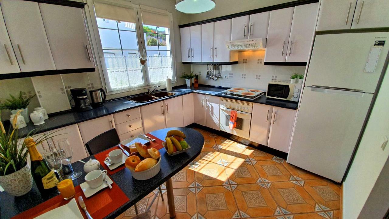 Ferienhaus Casa Blanca - Tarajalejo - Glasfaserinternet - Meerblick Esterno foto